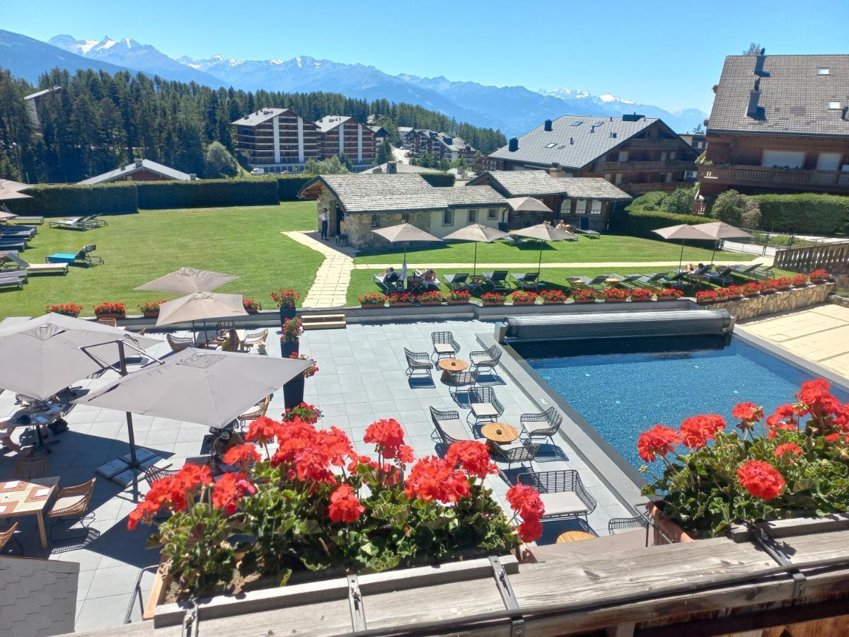 Apartment 24 Hotel Etrier Pool & Spa Crans-Montana Exterior photo